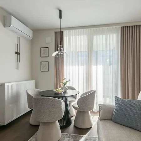 Chmielna Duo Luxury With Parking & Balcony, Centre By Renters Prestige Appartement