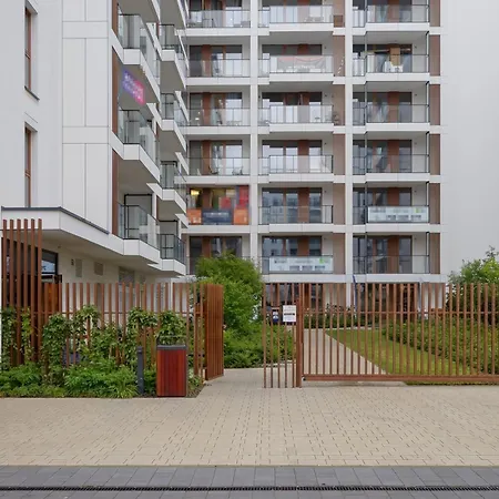 Apartment Chmielna Duo Luxury With Parking & Balcony, Centre By Renters Prestige *