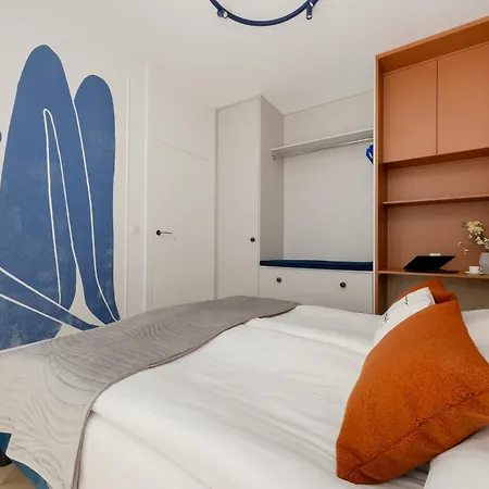 Chmielna Duo Luxury With Parking & Balcony, Centre By Renters Prestige Warschau