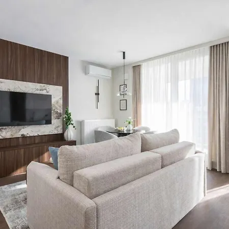 Chmielna Duo Luxury With Parking & Balcony, Centre By Renters Prestige Lägenhet *